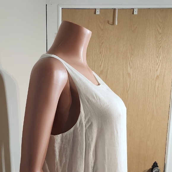 Cream Halter Sheath Maxi Dress for Resort Wear - Picture 3 of 7